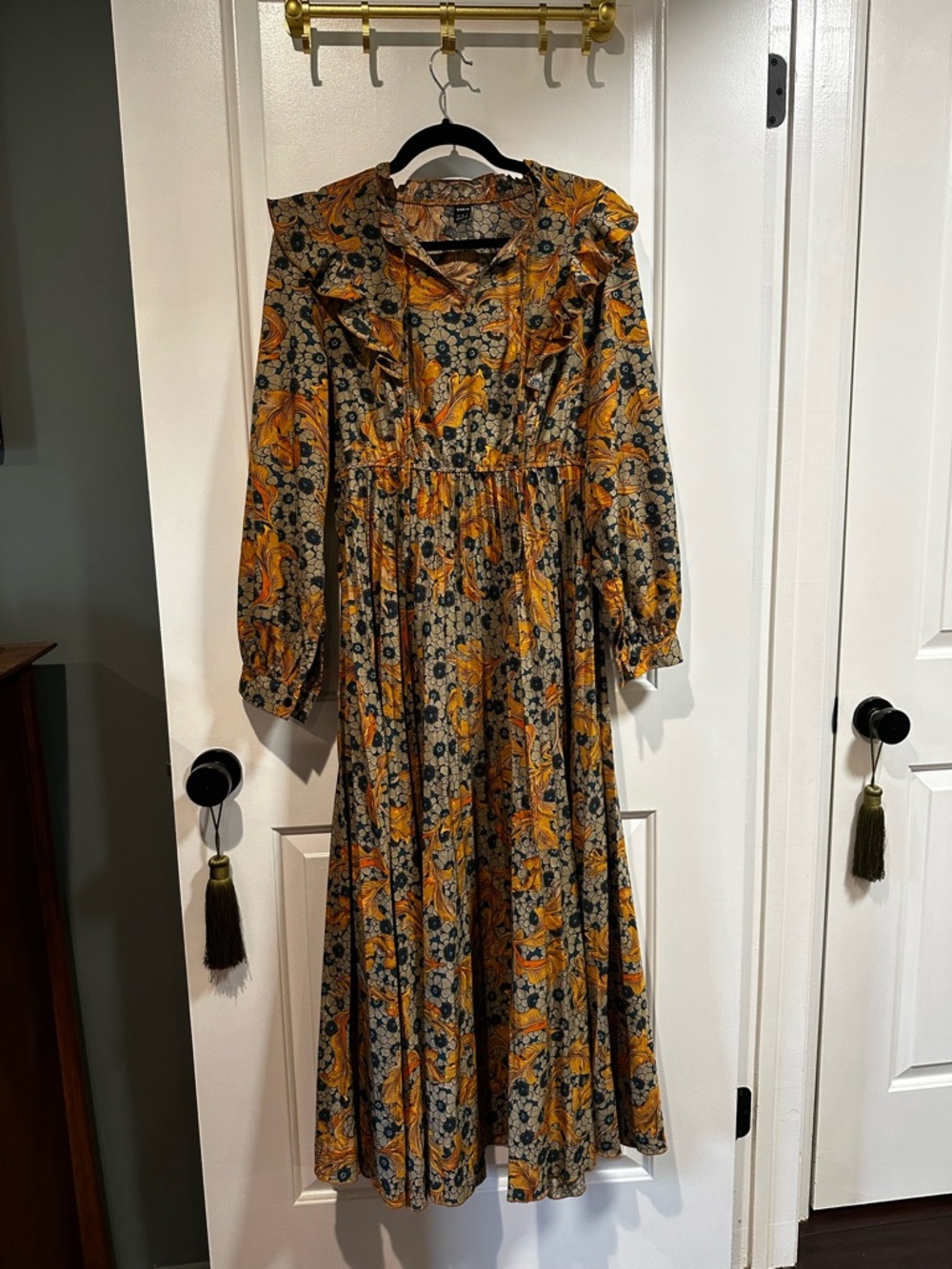 SHEIN Long-Sleeve Maxi Dress with pleated skirt - Size Medium